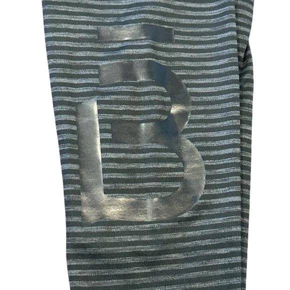 BEYOND YOGA GRAY BLACK STRIPED LEGGINGS, SIZE S - Picture 3 of 9